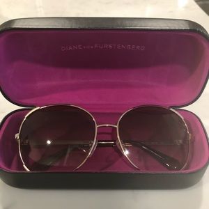 Diane Von Furstenberg Large Round Sunglasses